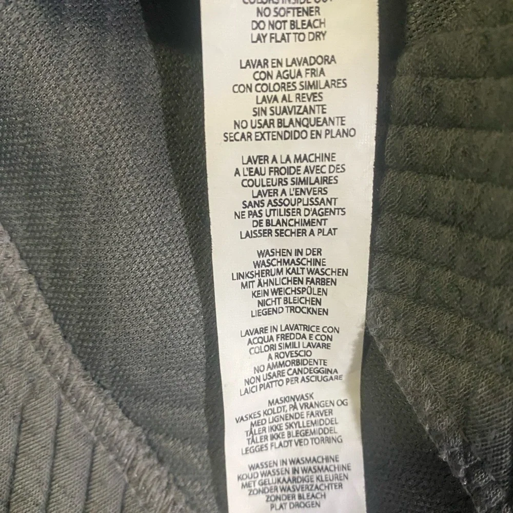 Fabletics Vanessa Quilted Cardigan Jacket Shawl Sz M - Picture 7 of 7